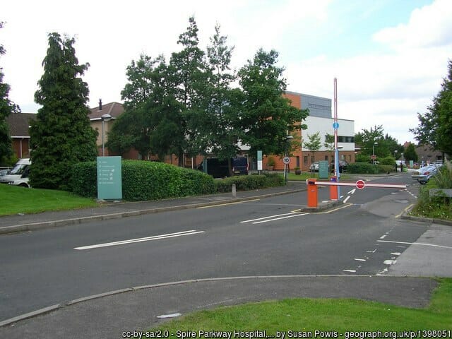 Spire Parkway Hospital, Damson Parkway, Solihull cc-by-sa/2.0 - © Susan Powis - geograph.org.uk/p/1398051